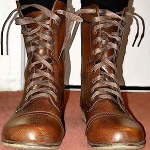 STEVE MADDEN TROOPA BOOTS